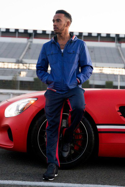 Tommy x Lewis, Lewis Hamilton survêtement bleu
