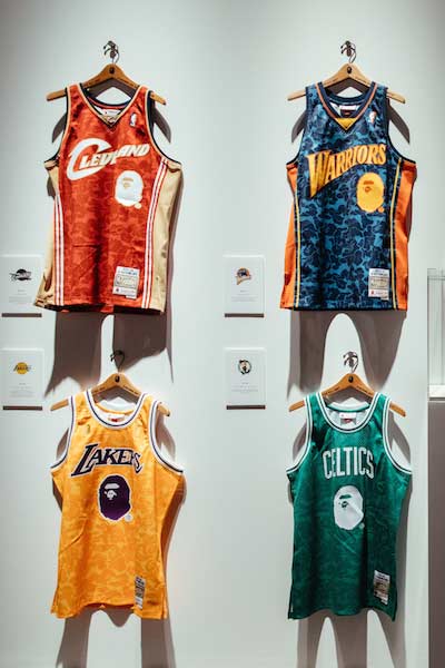 Bape x NBA maillots des warriors, lakers et celtics