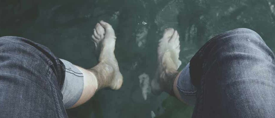 prendre soin de ses pieds homme