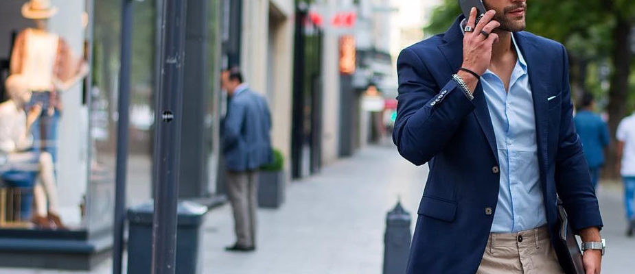 porter une chemise bleu clair homme