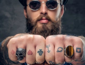 tatouage semi permanent homme