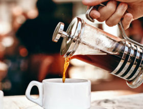 faire un café avec un cafetière à piston