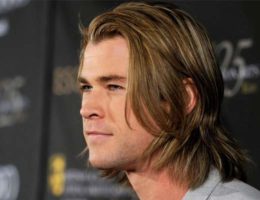 cheveux longs homme