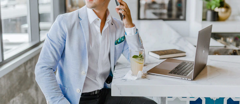 s'habiller pour aller au travail homme