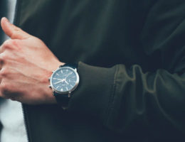 porter une montre quel poignet