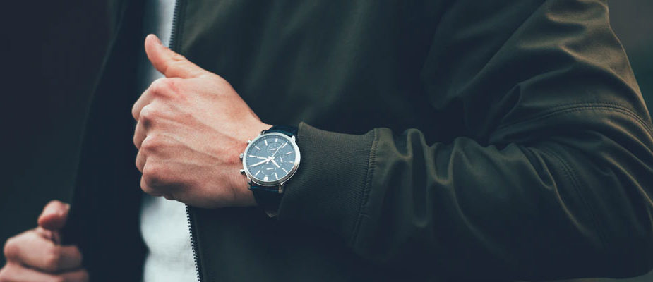 porter une montre quel poignet