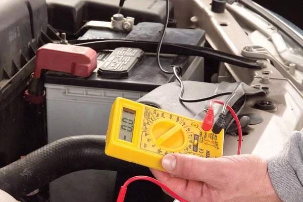 test liquide de refroidissement entretien voiture