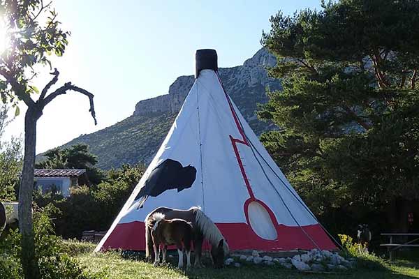 agritourisme dormir dans un tipi