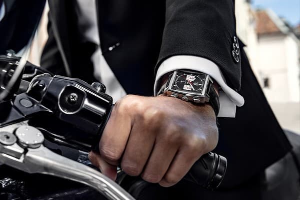 montre carrée Monaco - Tag Heuer