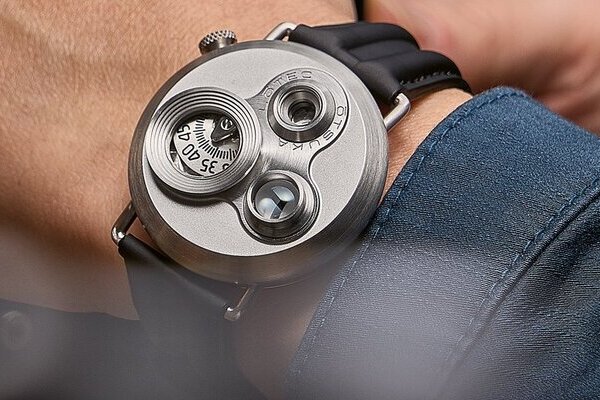 montre Otsuka Lotec