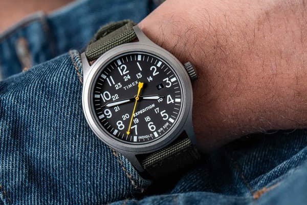 montres pour homme à moins de 100€ timex expedition scout